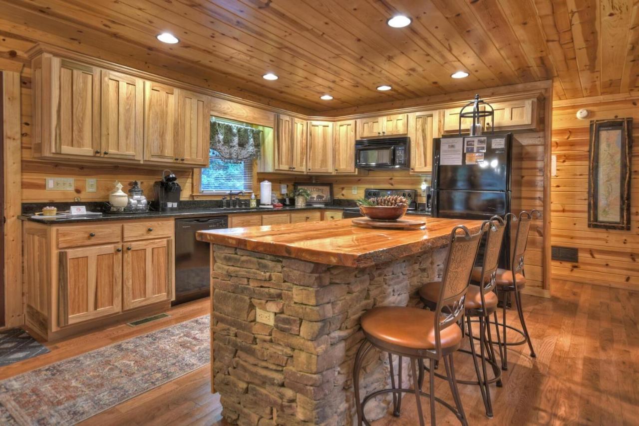 Mountain Creek Lodge Ellijay Bagian luar foto