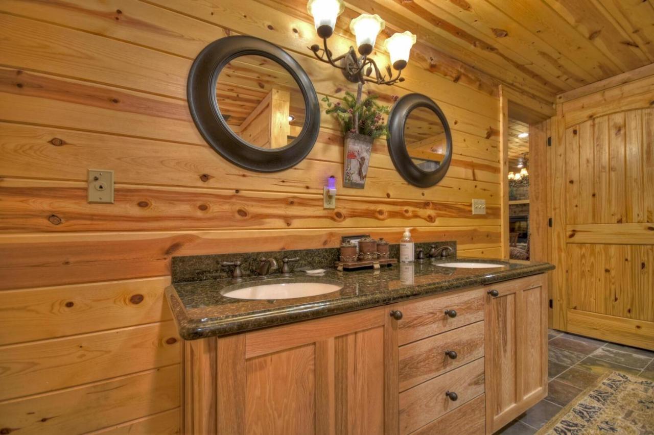 Mountain Creek Lodge Ellijay Bagian luar foto